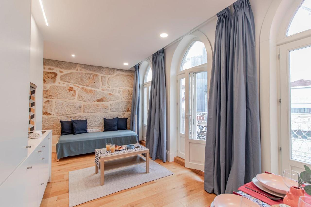 Sweet Studio Apartment W/ Big Balcony By Lovelystay Porto Exterior foto