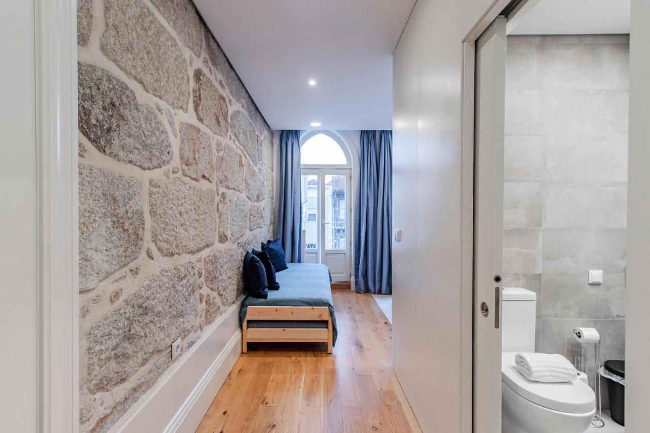 Sweet Studio Apartment W/ Big Balcony By Lovelystay Porto Exterior foto