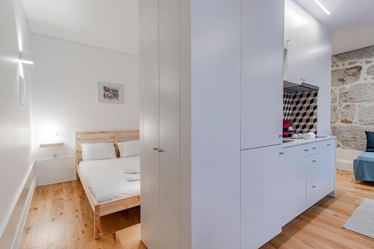Sweet Studio Apartment W/ Big Balcony By Lovelystay Porto Exterior foto
